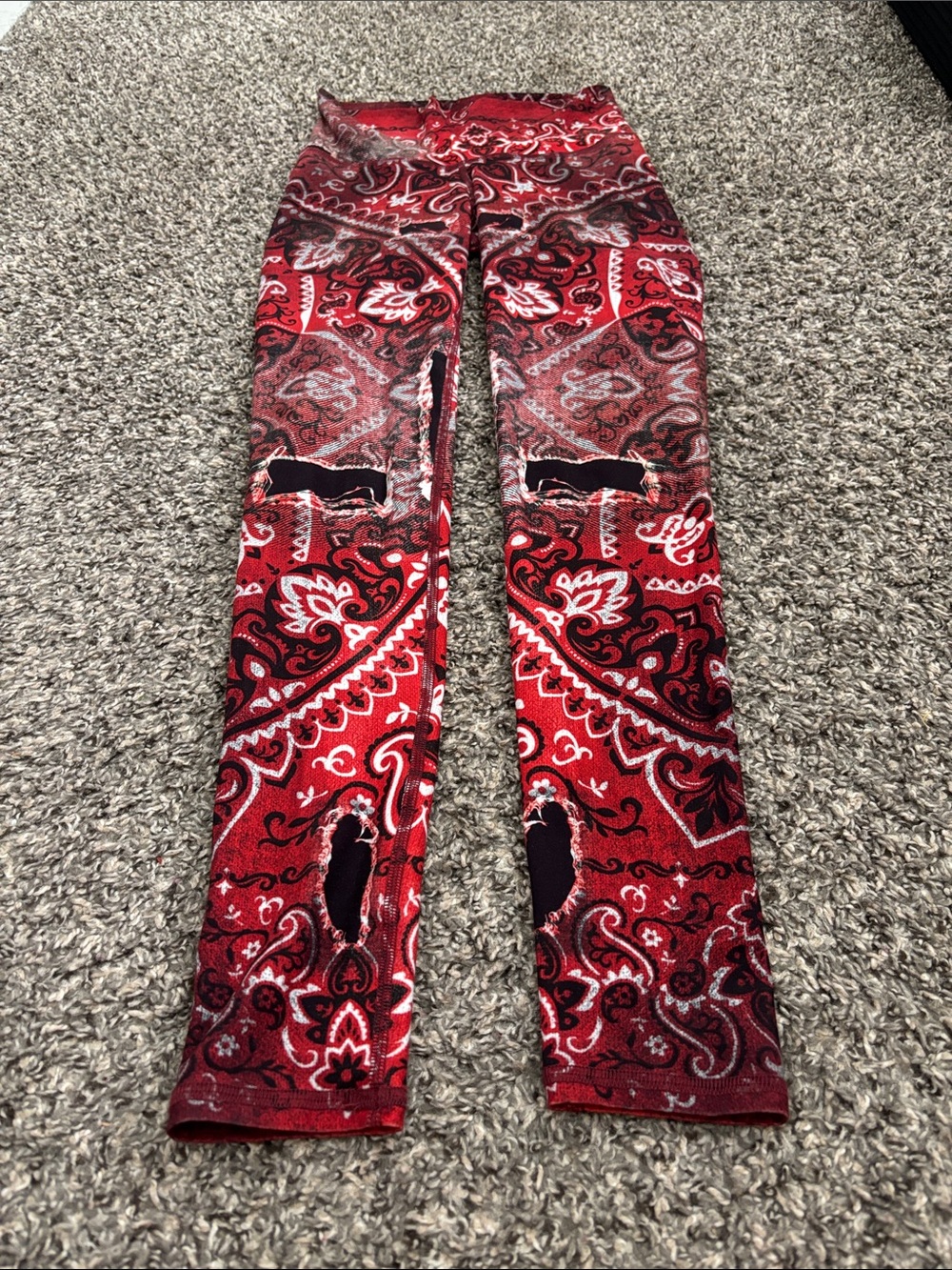 Niyama Sol red bandana print leggings Small Brand Tag Removed Pilates Hot Yoga